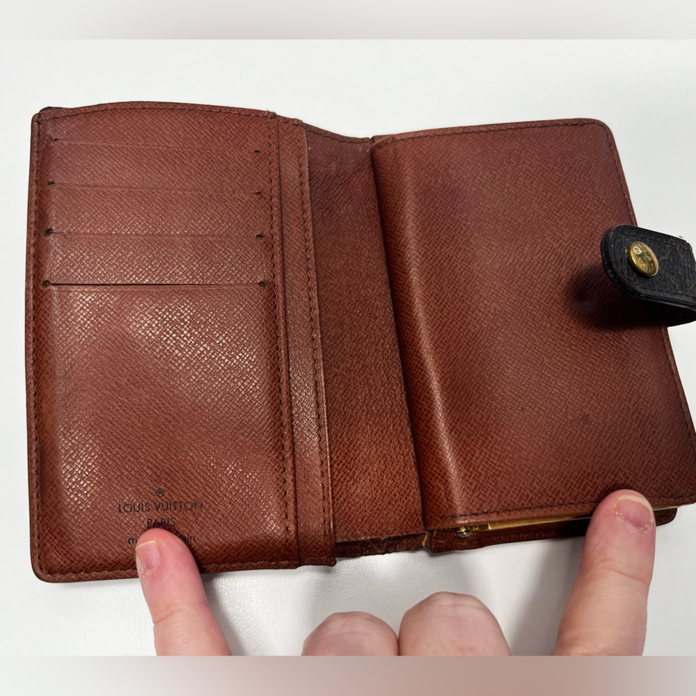 Louis Vuitton Compact Wallet - Picture 3 of 6